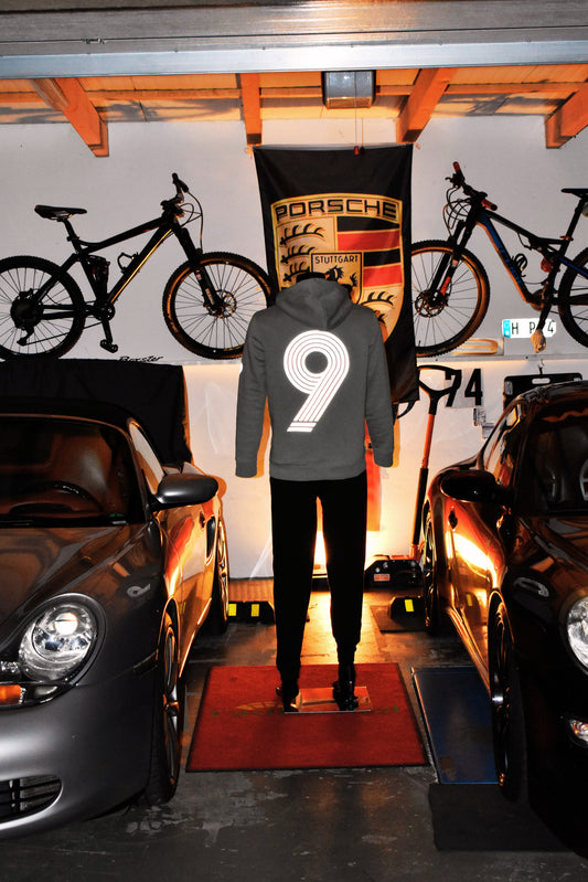 WRK9 Sonderwunsch Hoodie – NOT A FOLLOWER Edition