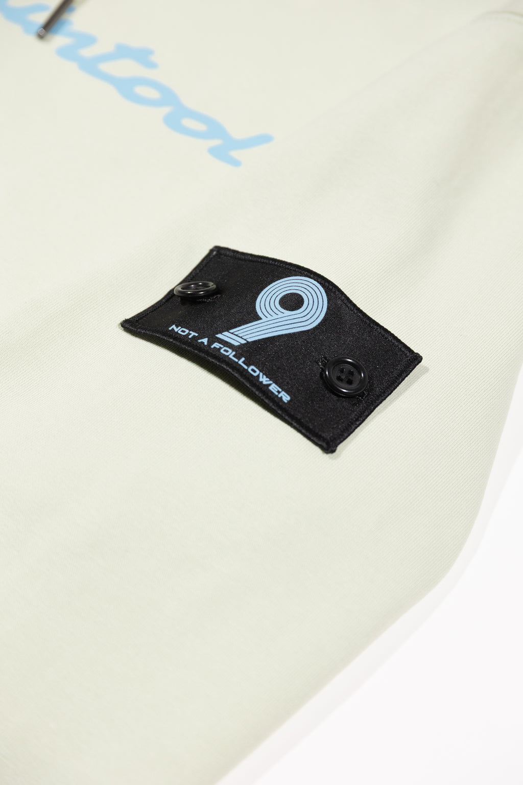MOUNTAINTOOL HOODIE mit Badge Mint Grün